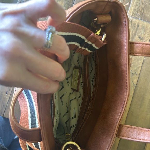 Moda Luxe Brown Leather Crossbody Bag with Striped Strap - Picture 3 of 5